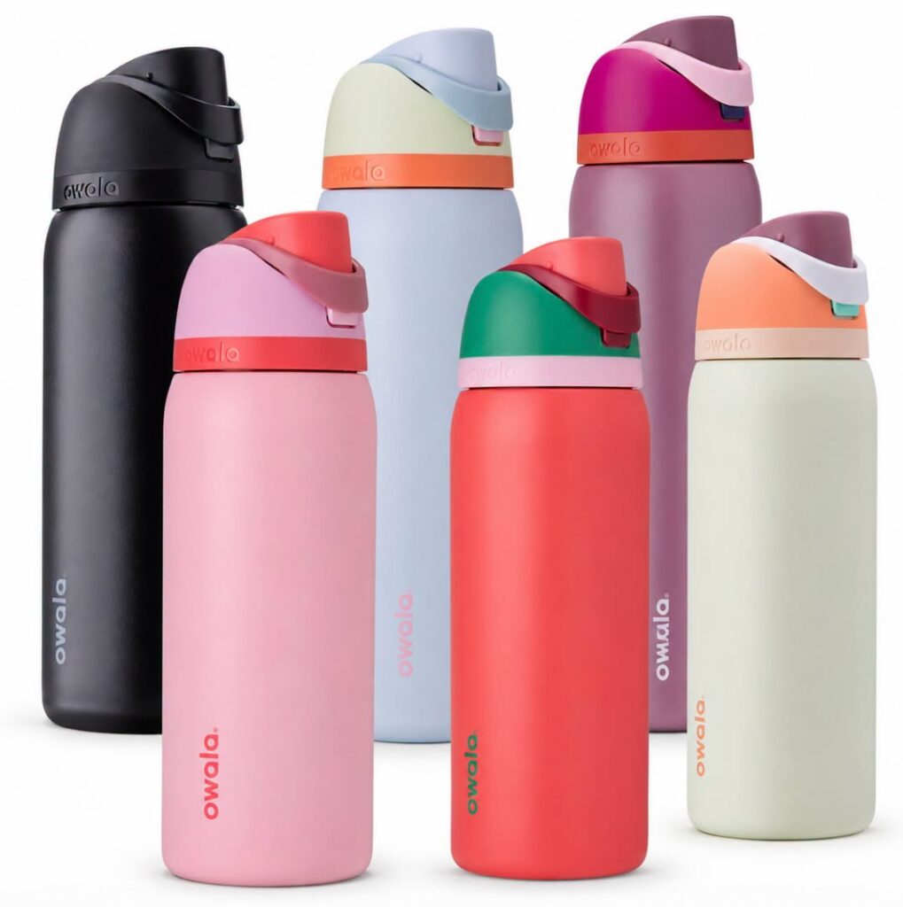 An insulated water bottle with a straw lid and a swing handle.
